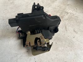 Audi A4 S4 B6 8E 8H Etuoven lukko 4B2837015C