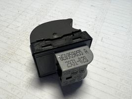 Seat Exeo (3R) Przyciski szyb 8E0959855A