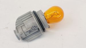 Audi A4 S4 B5 8D Element lampy przedniej 3B0953123B