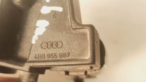 Audi A6 S6 C5 4B Spritzdüse Scheibenwaschanlage 4B0955987
