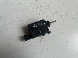 Opel Zafira A Motorino del tappo del serbatoio del carburante 90589918