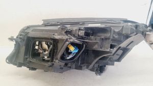 Mercedes-Benz S W222 Lampa przednia A2229060802