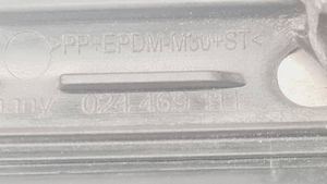 Opel Astra H Front door glass trim molding 024469111