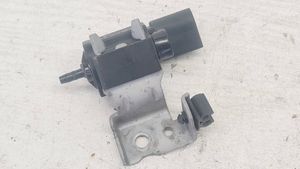 Volkswagen Polo V 6R Solenoīda vārsts 03P131051