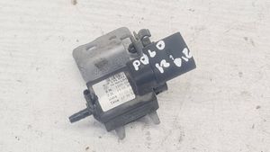 Volkswagen Polo V 6R Solenoidinis vožtuvas 03P131051