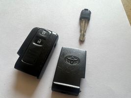 Toyota Corolla Verso AR10 Užvedimo raktas (raktelis)/ kortelė B21TA