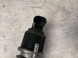 Volkswagen Golf V EGR valve 06A131501J