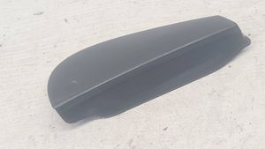 Renault Megane III Rivestimento modanatura del vetro della portiera posteriore 833310006R