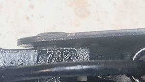 Volvo S40, V40 Rear wiper blade arm 782