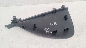 Citroen C4 II Kojelaudan sivupäätyverhoilu 96889879ZD