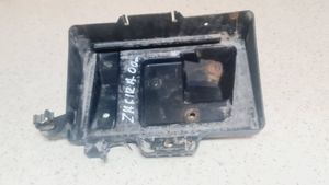 Opel Zafira A Boîte de batterie 09132098