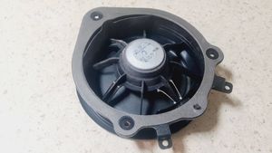 Audi A3 S3 A3 Sportback 8P Takaoven kaiutin 8P0035411C