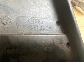 Audi A4 S4 B6 8E 8H Mocowanie trójkąta ostrzegawczego 8E5860285