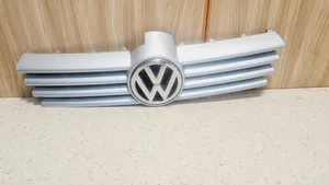 Volkswagen Bora Etupuskurin ylempi jäähdytinsäleikkö 1J5853653E