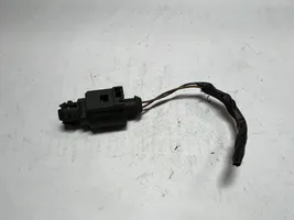 Volkswagen PASSAT B6 Sensor de temperatura interna/externa 8Z0820535