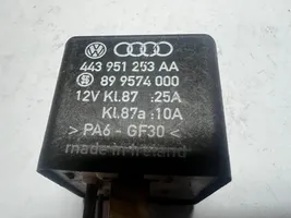 Audi A4 S4 B6 8E 8H Autres relais 443951253AA