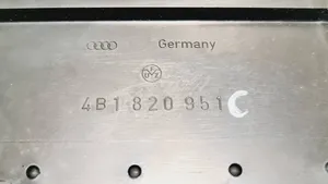 Audi A6 S6 C5 4B Grille d'aération centrale 4B1820951
