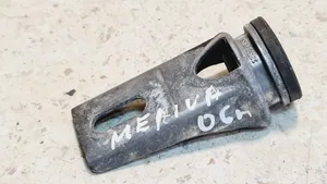 Opel Meriva A Staffa di montaggio del radiatore 13184983