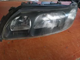 Volvo S60 Lampa przednia 89006822