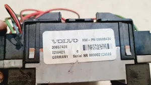 Volvo S60 Sulakemoduuli 30657428