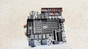 Volvo S60 Fuse module 08679899