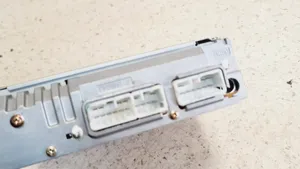 Toyota Yaris Radio/CD/DVD/GPS-pääyksikkö 8612052030