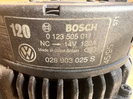 Volkswagen Golf III Generatore/alternatore 028903025S