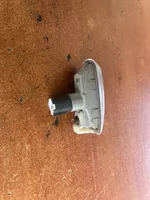 Hyundai i30 Indicatore di direzione del parafango anteriore 923033L1