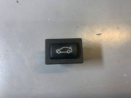 BMW 5 GT F07 Przełącznik / Przycisk otwierania klapy bagażnika 9200316