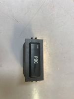 BMW 7 E38 Przycisk / Włącznik czujnika parkowania PDC 8352253