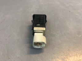 BMW 5 F10 F11 USB socket connector 9167196