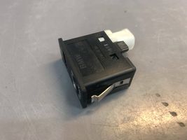 BMW 5 F10 F11 USB socket connector 9237653