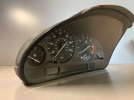 BMW 7 E38 Compteur de vitesse tableau de bord 8376192