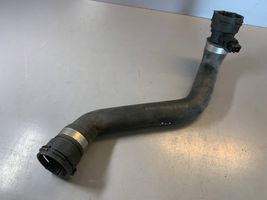 BMW 5 E39 Tuyau de liquide de refroidissement moteur 11531705224