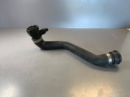 BMW 5 E39 Tuyau de liquide de refroidissement moteur 11531705224