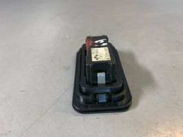 BMW 7 E65 E66 Bouton interrupteur ouverture du coffre 8375580