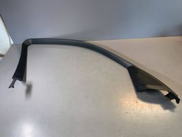 BMW 1 E81 E87 Moulure de vitre de la porte avant 7121145