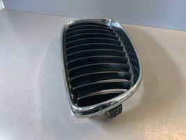 BMW 1 E81 E87 Grille calandre supérieure de pare-chocs avant 7179656