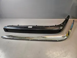 BMW 7 E38 Moulure de pare-chocs avant 8170555