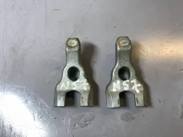 BMW 7 F01 F02 F03 F04 Sprauslas turētājs/pleciņš 13538578607