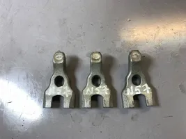 BMW 7 F01 F02 F03 F04 Sprauslas turētājs/pleciņš 13538578607