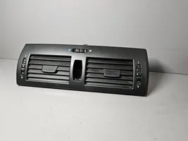 BMW X3 E83 Rejilla de ventilación central del panel 3400074