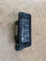 BMW X5 E70 Lampa oświetlenia tylnej tablicy rejestracyjnej 7176934