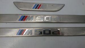 BMW X5 E70 Listwa progowa przednia 8055324