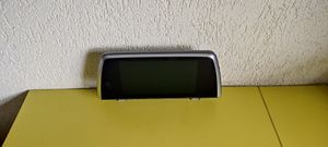 BMW 2 F46 Monitor / wyświetlacz / ekran 8803368