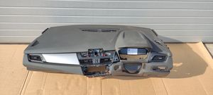 BMW 2 F45 Panelė 9378912