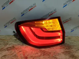 BMW 5 F10 F11 Luci posteriori 7203233