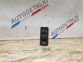 BMW i3 USB-pistokeliitin 9266607