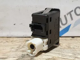 BMW i3 Gniazdo / Złącze USB 9266607