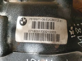 BMW 2 F22 F23 Takatasauspyörästö 7616971